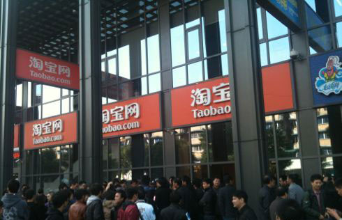 lol买淘宝号可以绑定自己身份证吗？